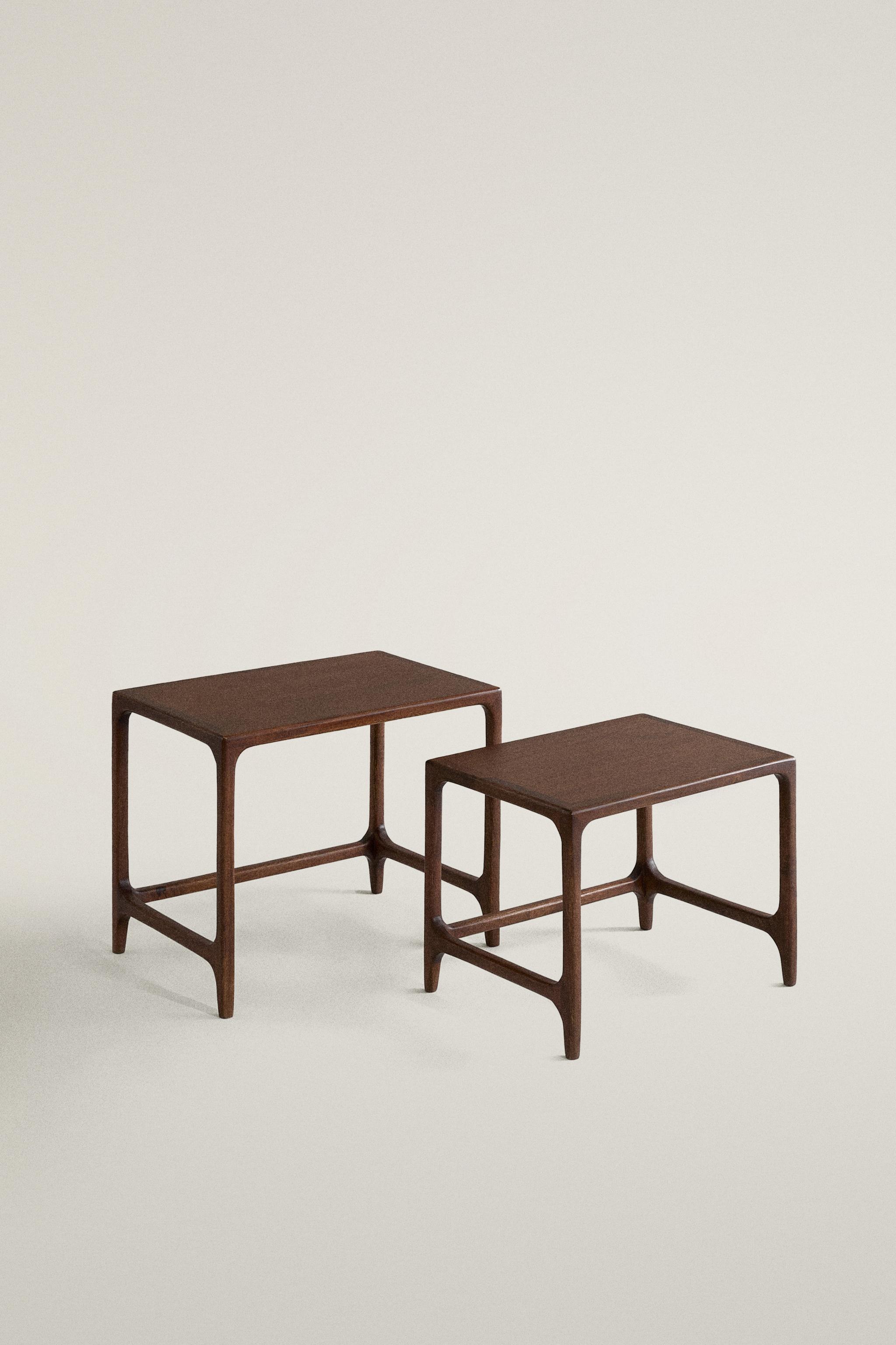 WOODEN NEST OF SIDE TABLES (SET OF 2)