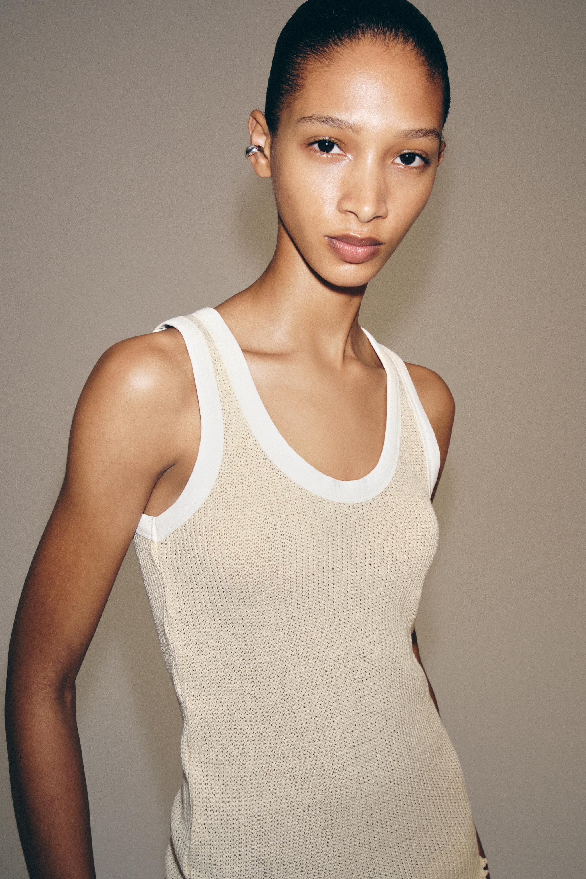 Женские топы Zara CONTRAST PIPING TOP — фото 4