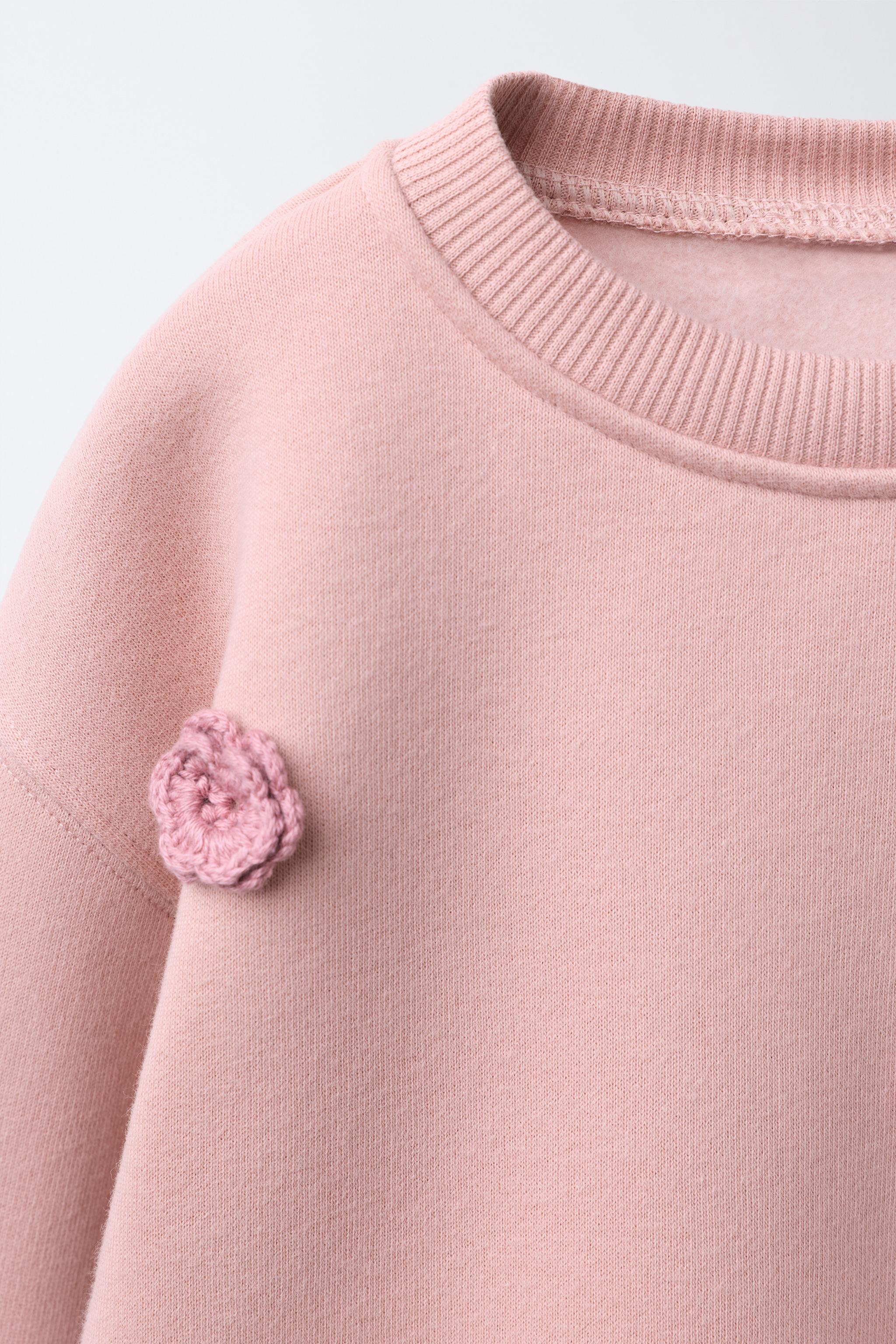 SWEAT AVEC DÉCOR CROCHET