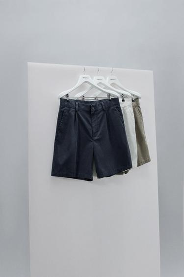 Zara BERMUDE REGULAR FIT SA NABORIMA – mornarsko plava