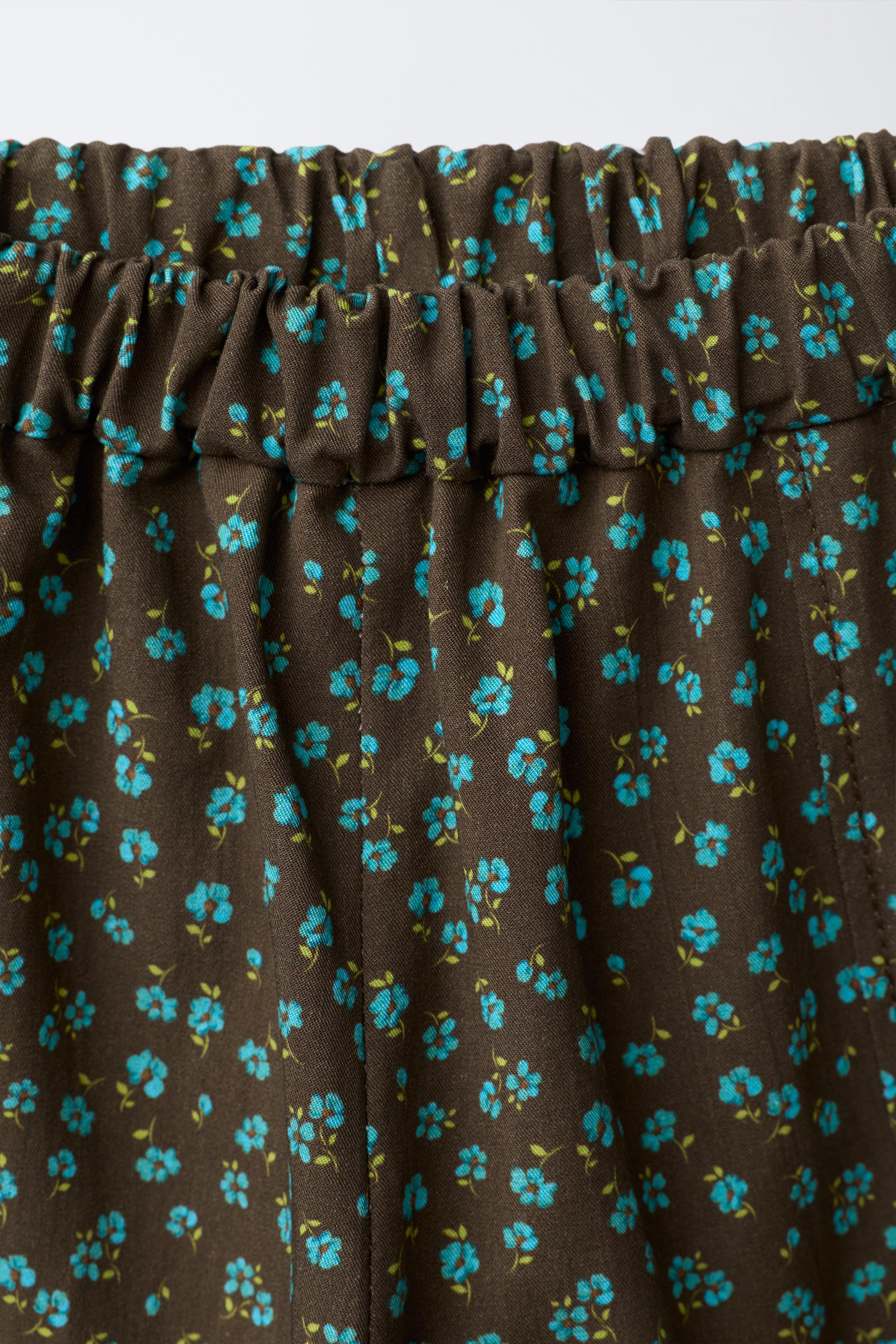 PANTALON BOUFFANT À FLEURS