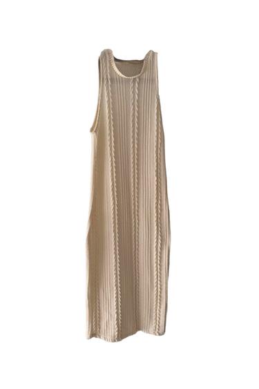 VESTIDO MIDI DE PUNTO BEIGE