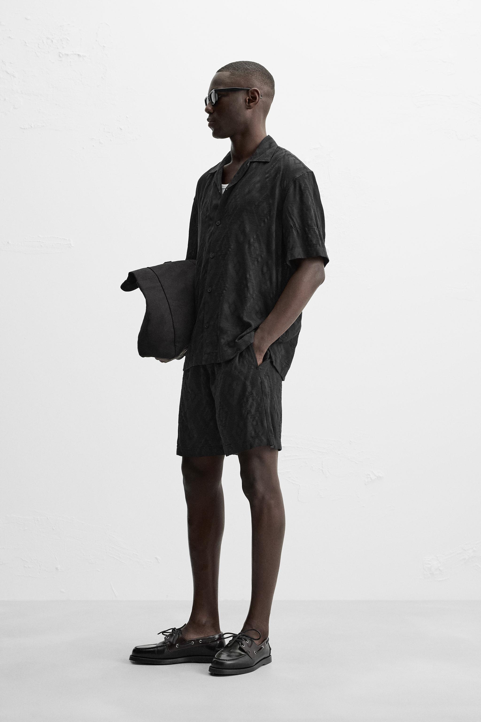 SHORT EN JACQUARD GÉOMÉTRIQUE
