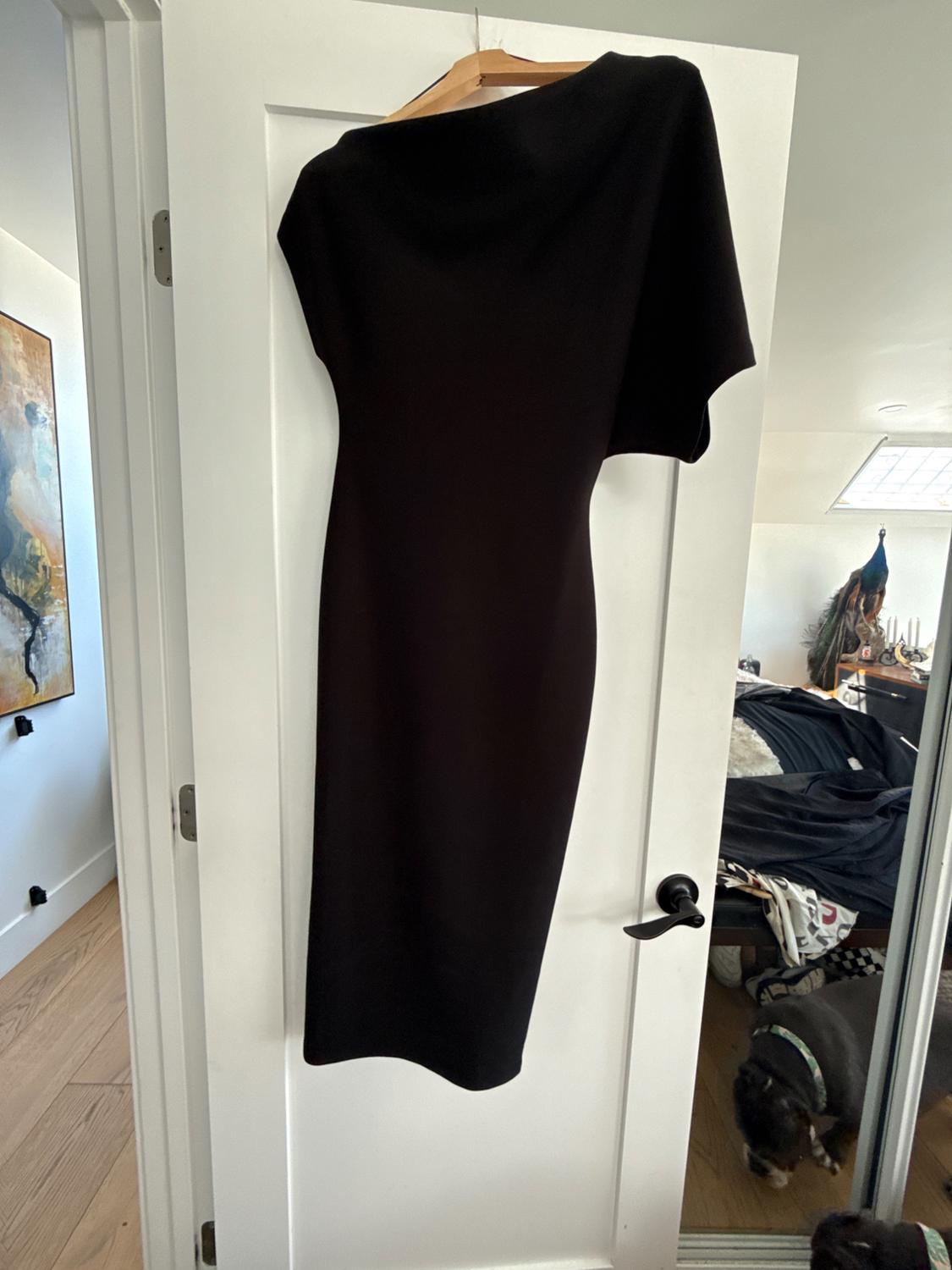 FITTED ASYMMETRIC MIDI DRESS
