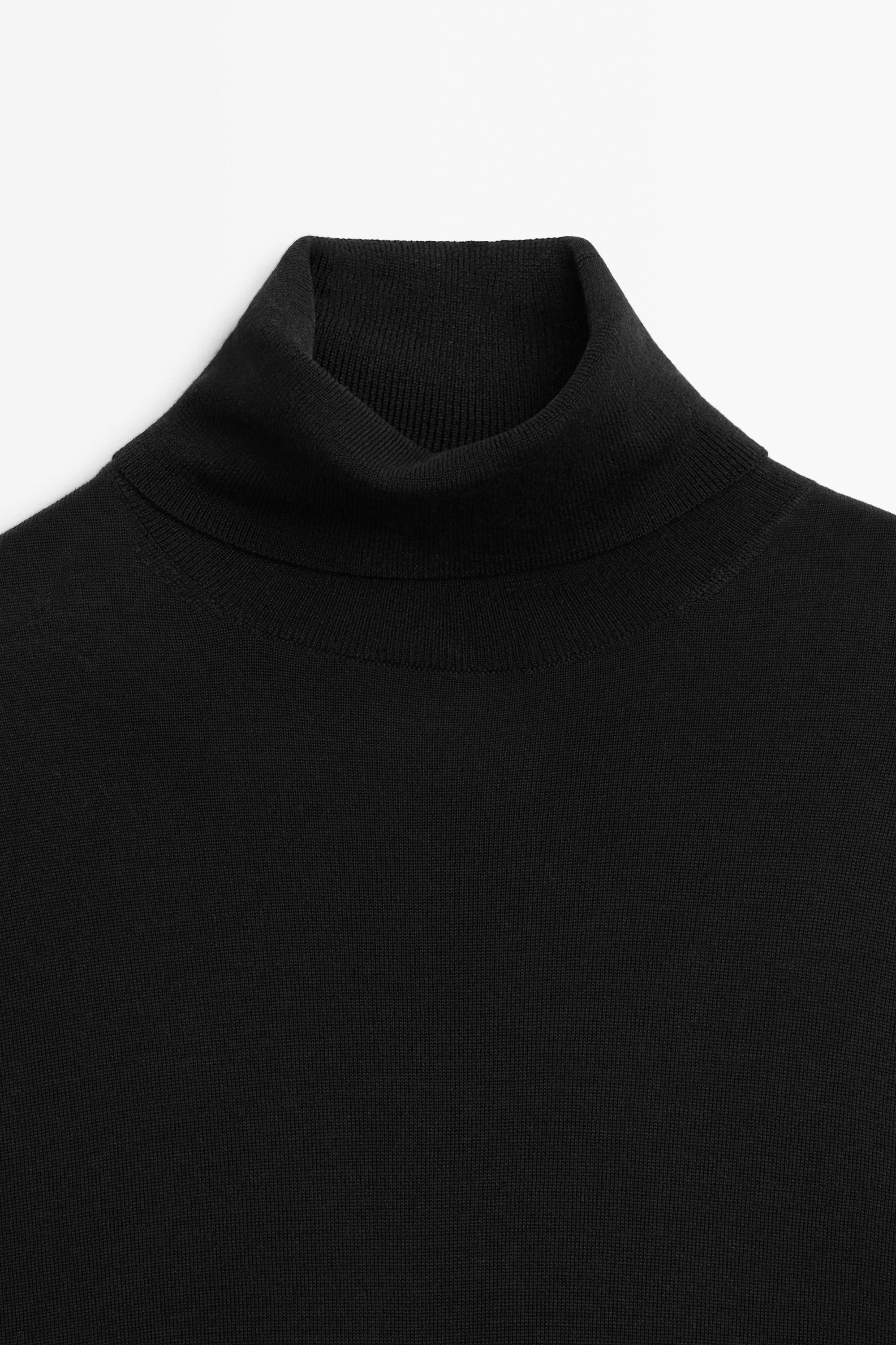 100% wool turtleneck knit sweater