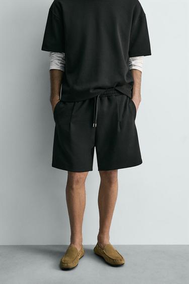 LABELLED JOGGER BERMUDA SHORTS - Black by Zara