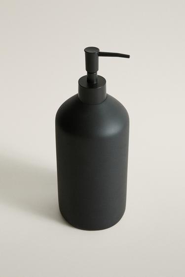 BLACK RESIN SOAP DISPENSER — Black 2