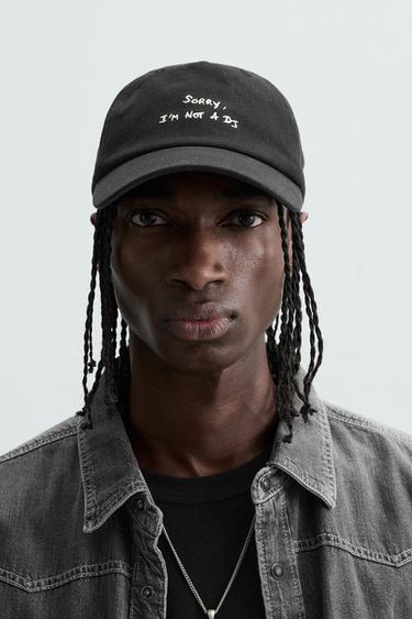 BONÉ COM MENSAGEM BORDADA - Preto da Zara - Imagem 0