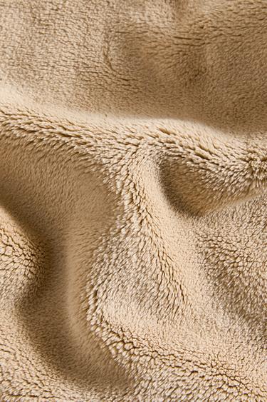 FLEECE THROW - Light beige by Zara