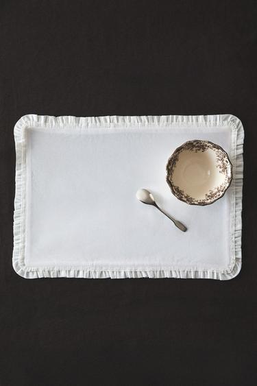 RECTANGULAR PLACEMAT WITH RUFFLE TRIM - White by Zara
