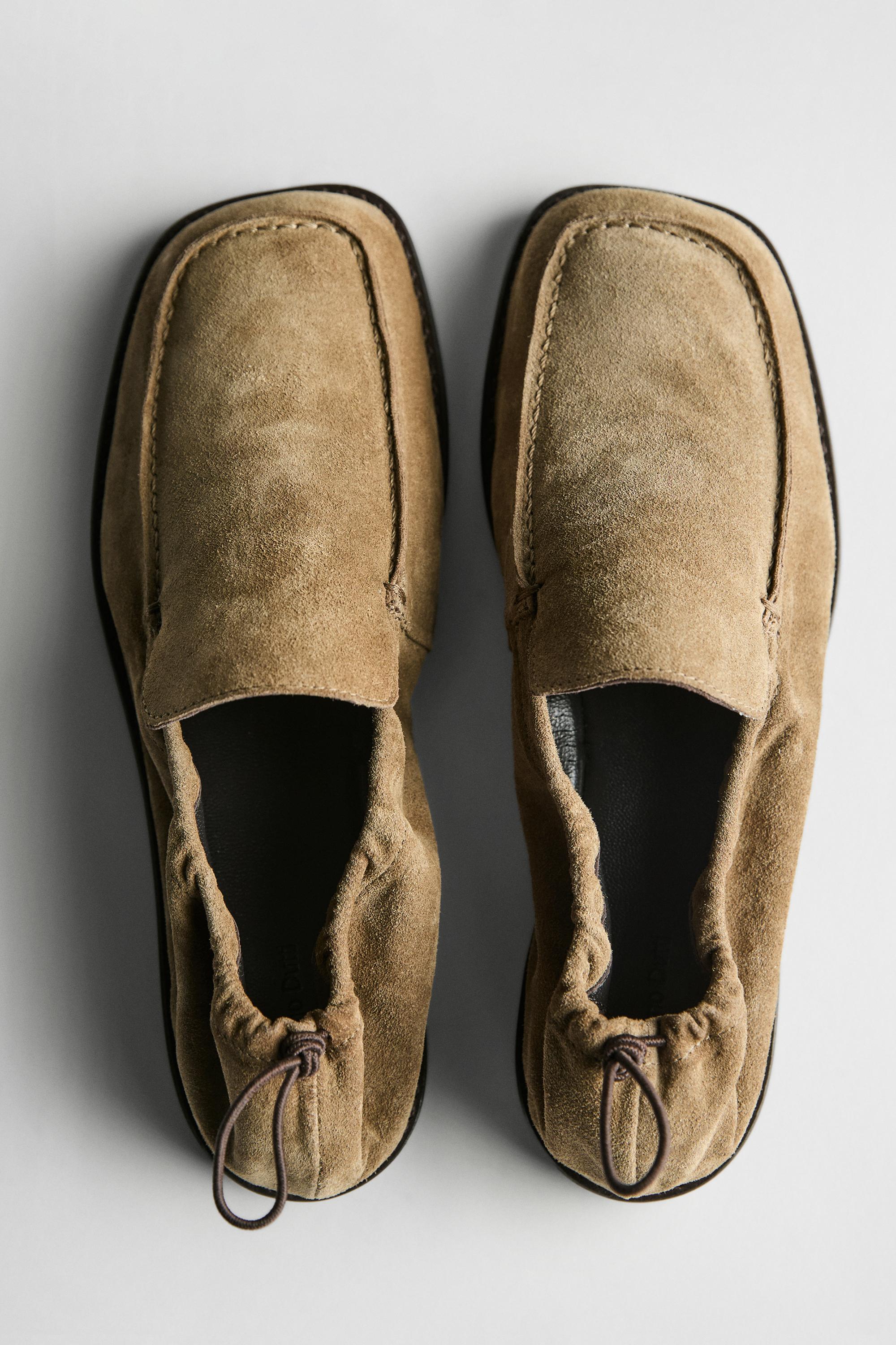 Soft leather loafers with gathered detail
