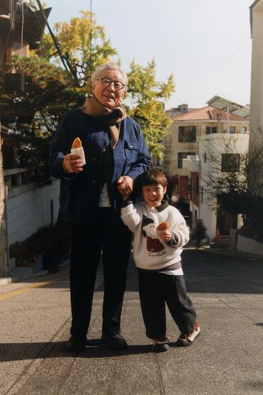 SNOOPY PEANUTS™ 니트 스웨터 - Zara 크림