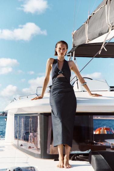 VESTIDO MIDI HALTER CUT OUT - Índigo de Zara
