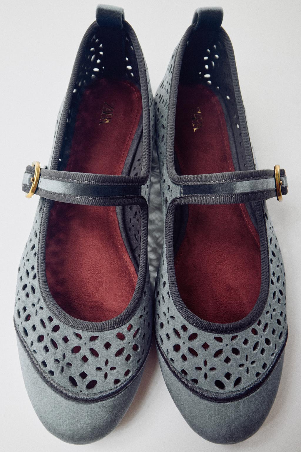 PERFORATED PRINTED BALLET FLATS