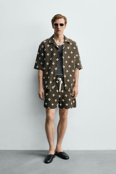 Zara RELAXED FIT TEXTURED JACQUARD SHORTS - Dark khaki