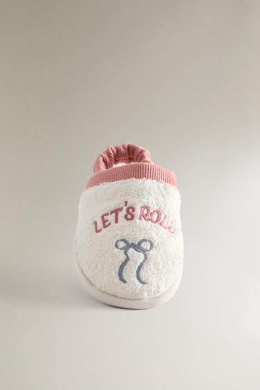 CHAUSSONS ENFANT SERVIETTE DE BAIN NŒUD - Blanc écru de Zara - Image 4