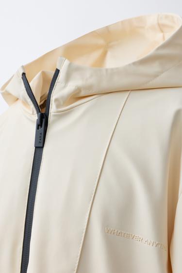 RUBBERISED WATER-REPELLENT HOODED RAINCOAT - Butter by Zara - Image 4