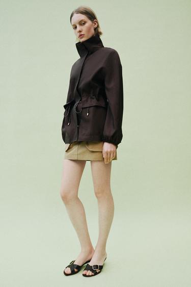 ÁO KHOÁC CỔ CAO, EO ĐIỀU CHỈNH ĐƯỢC - Màu nâu từ Zara