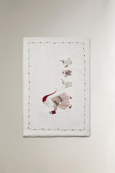 WEIHNACHTLICHE FLEECEDECKE FÜR BABYS MIT WEIHNACHTSMANN-MOTIV - Cremefarben von Zara