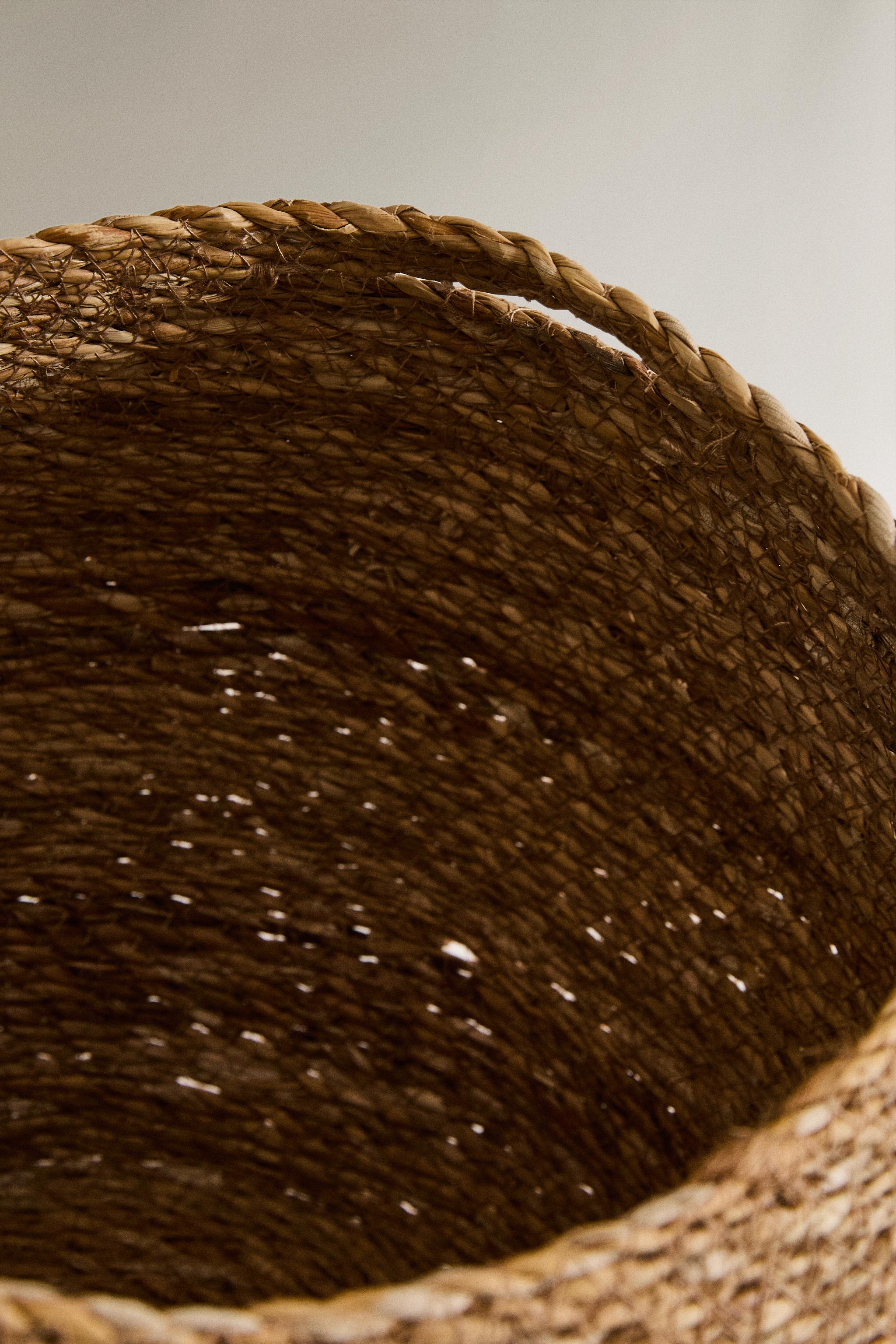 SEAGRASS BASKET — Light beige