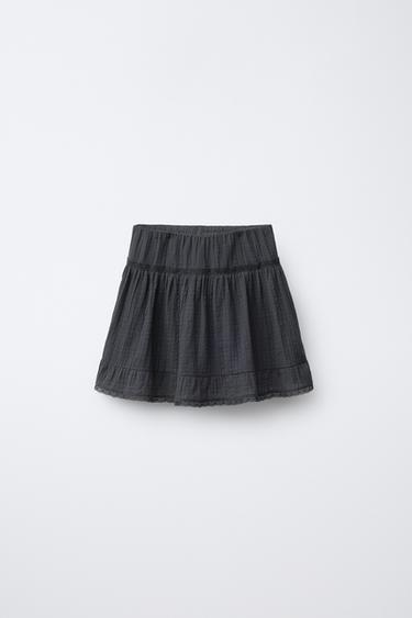 FALDA BERMUDA ENCAJE - Gris antracita de Zara - Imagen 0