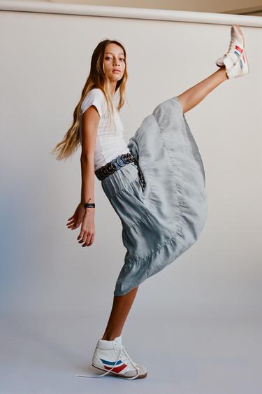 CHÂN VÁY MIDI MAY RÁP 100% SỢI RAMIE - Xanh dương/ Xám từ Zara