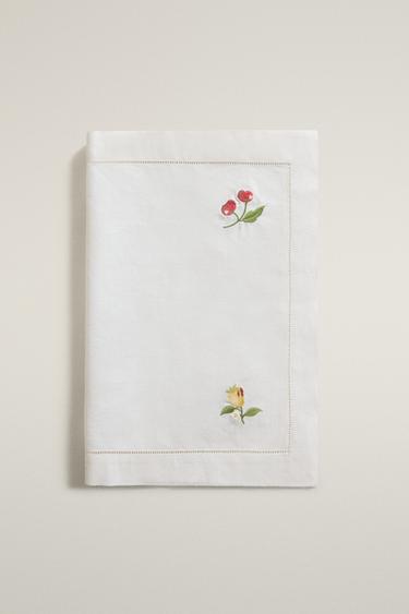 EMBROIDERED FRUIT PLACEMAT — Ecru 2