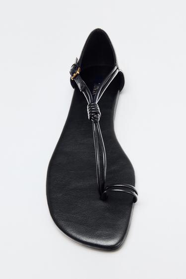 Zara FLAT TOE-LOOP SANDALS - Black