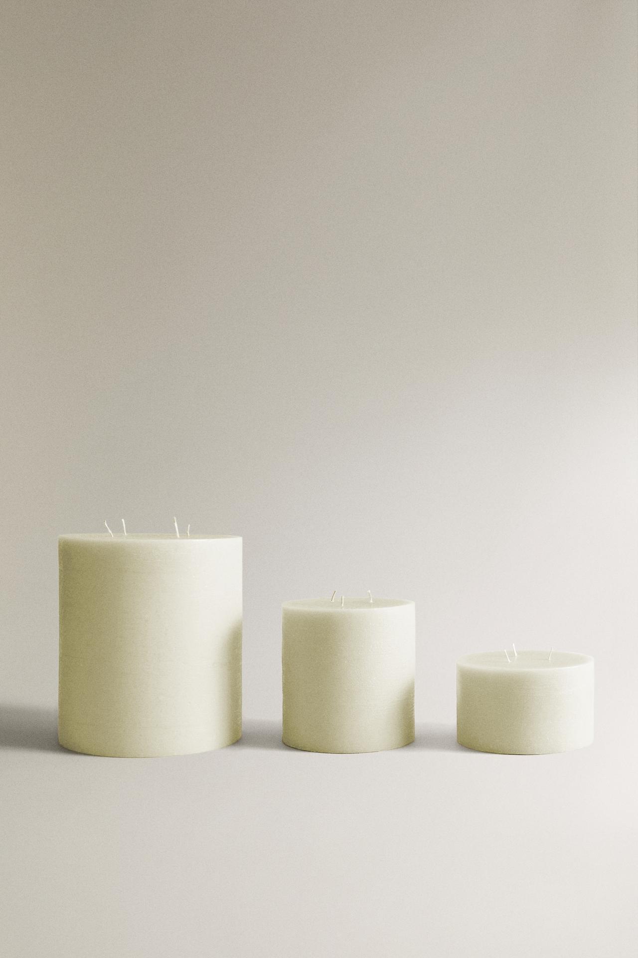 LARGE DECORATIVE CANDLE — White