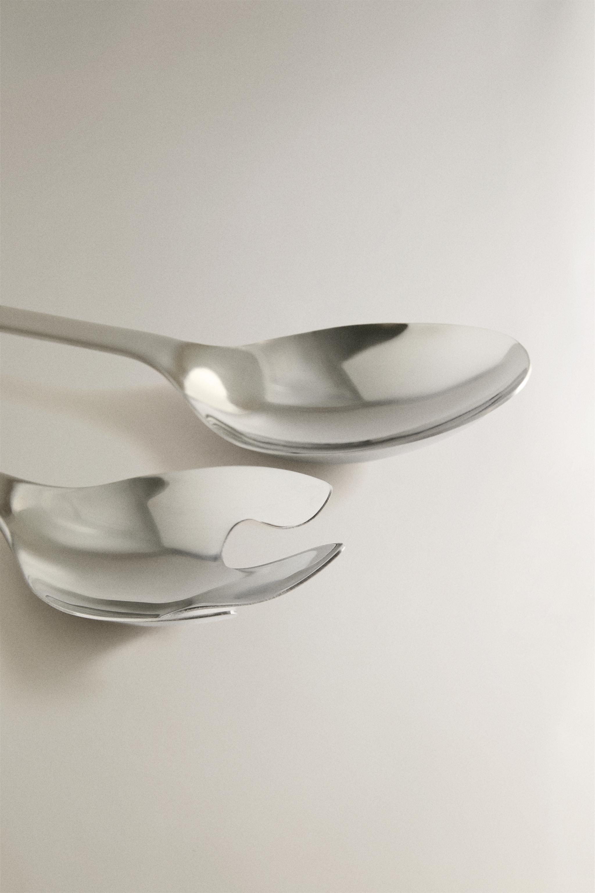 WOODEN SALAD SERVING SET (SET OF 2) — Light beige