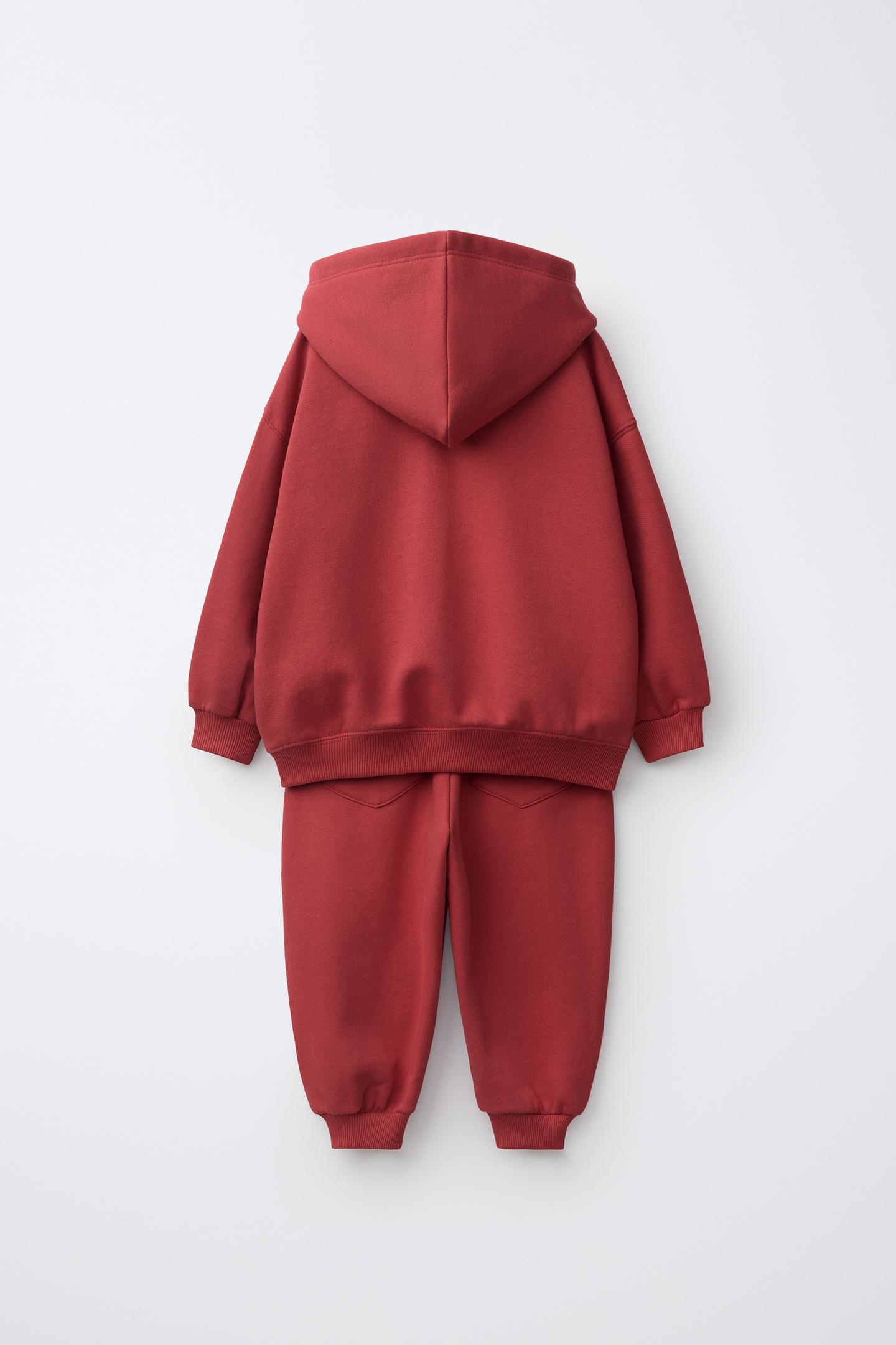 Детский комплект Zara Solid Hoodie and Jogger Pants Set, цвет: Красный — фото 2