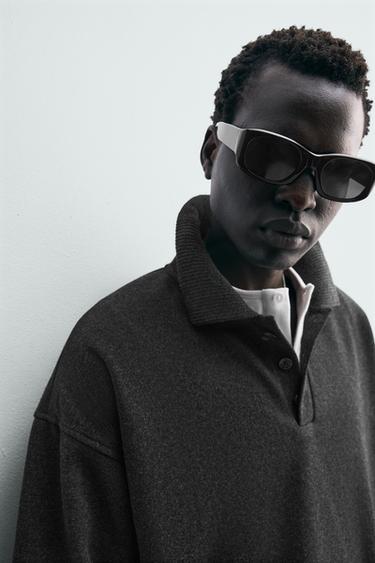 سويت شيرت بولو نسيج - رمادي داكن الخاص بـ Zara