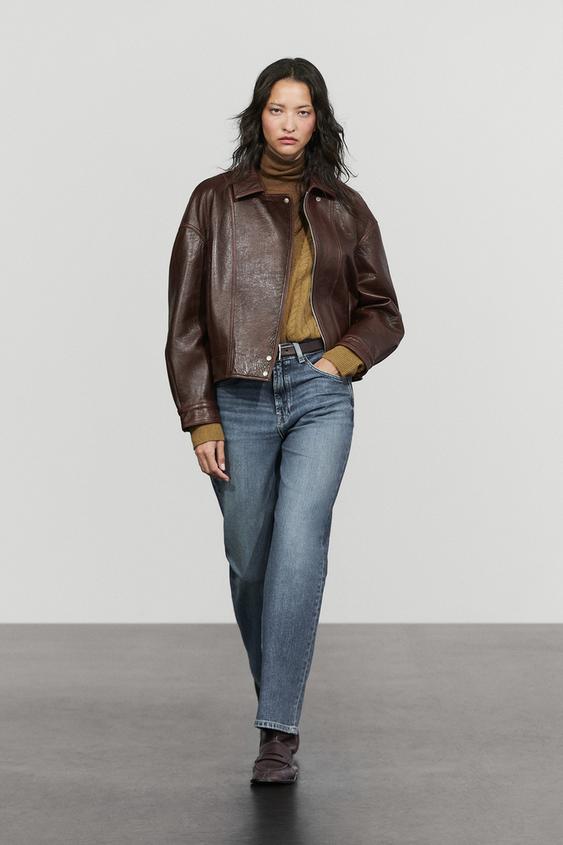 Blouson à plis en cuir nappa - Marron de Zara - Image 0
