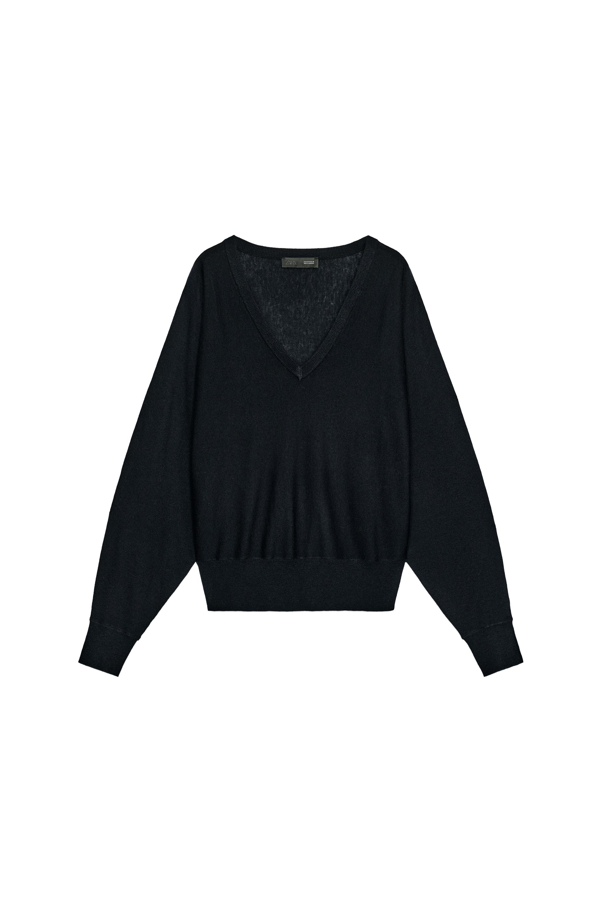 WOOL V-NECK SWEATER