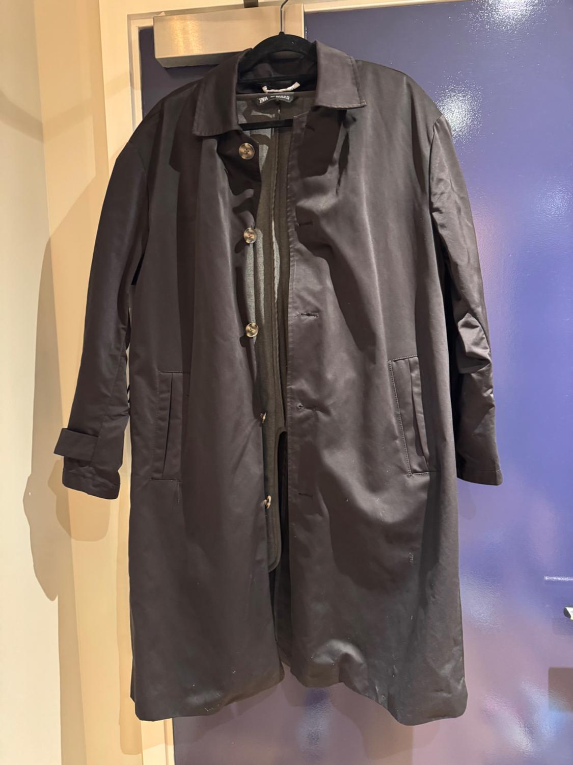 TRENCH COAT WITH DETACHABLE GILET - Image 2