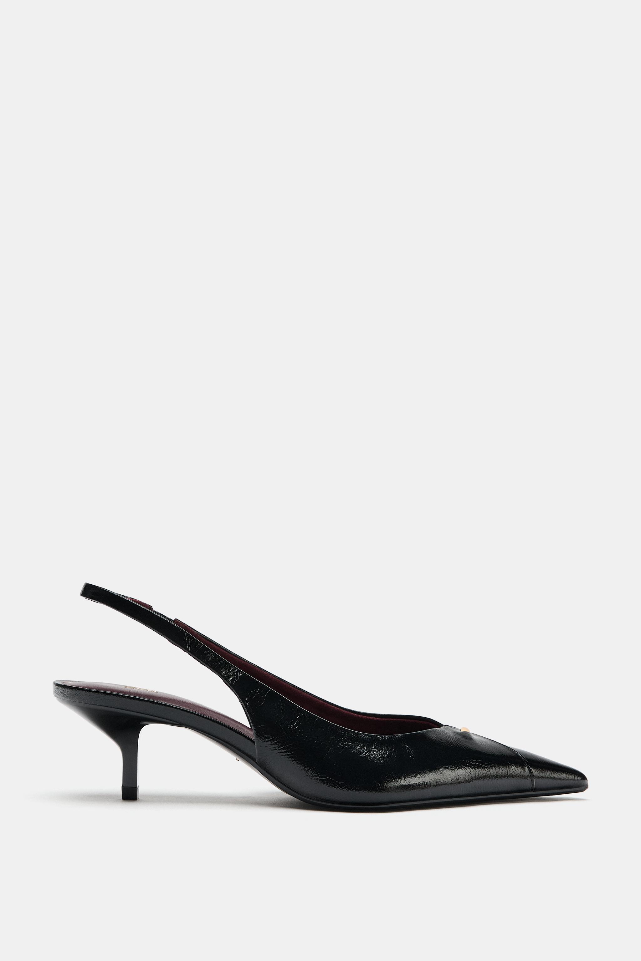 KITTEN HEELS WITH METALLIC DETAIL