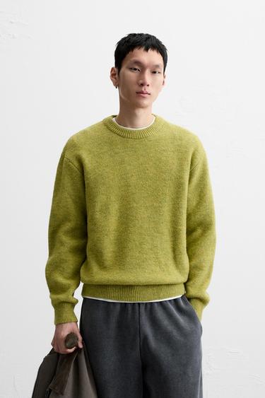 TEXTURED SWEATER - Yellow by Zara