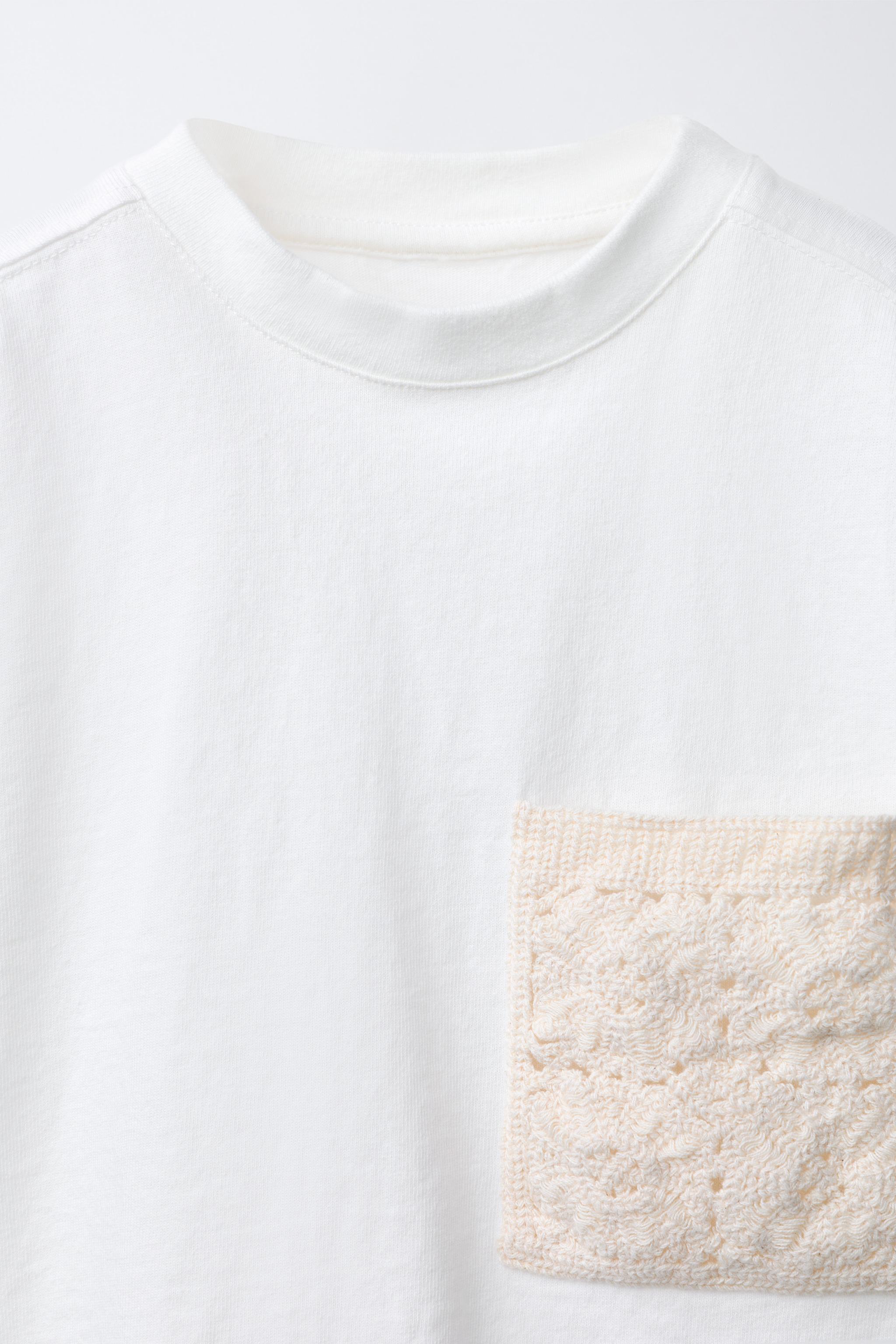 CROCHET POCKET T-SHIRT