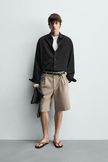 LOOSE-FITTING PLEATED BERMUDA SHORTS - Light tan by Zara