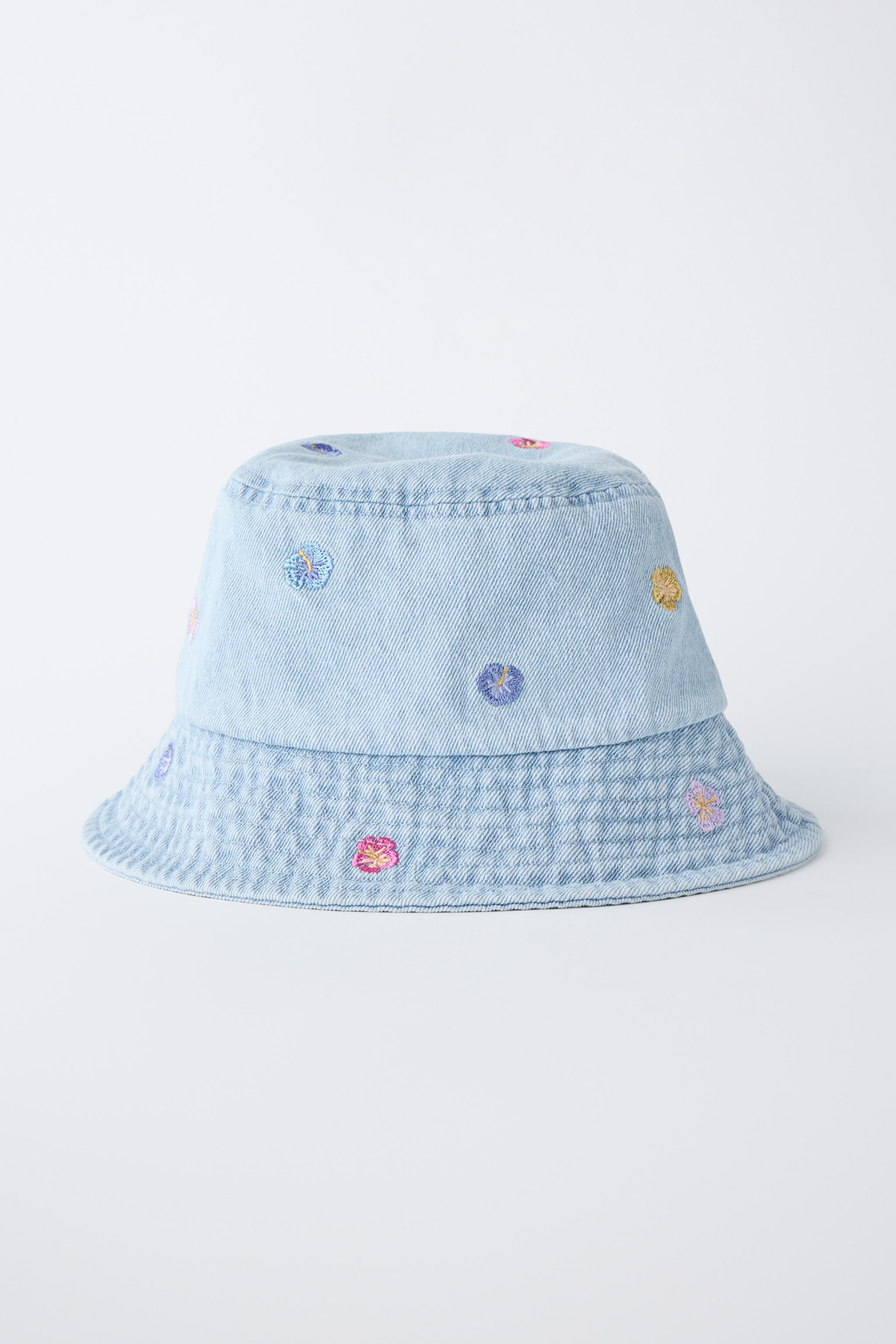 CHAPEAU BOB EN DENIM À FLEURS BRODÉES