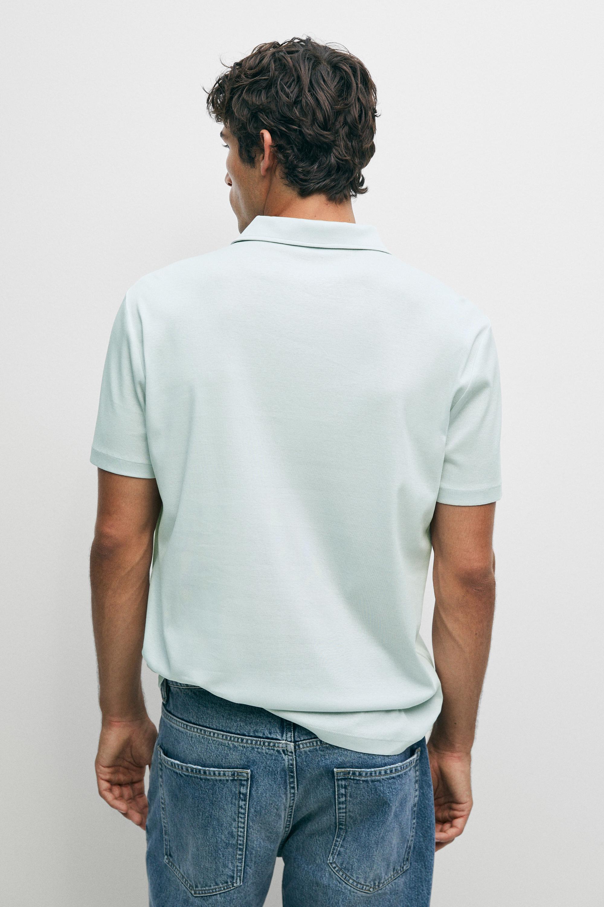 100% cotton polo shirt with placket detail