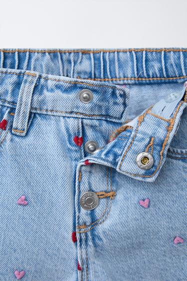 BERMUDA EN DENIM CŒURS BRODÉS - Bleu clair de Zara - Image 2