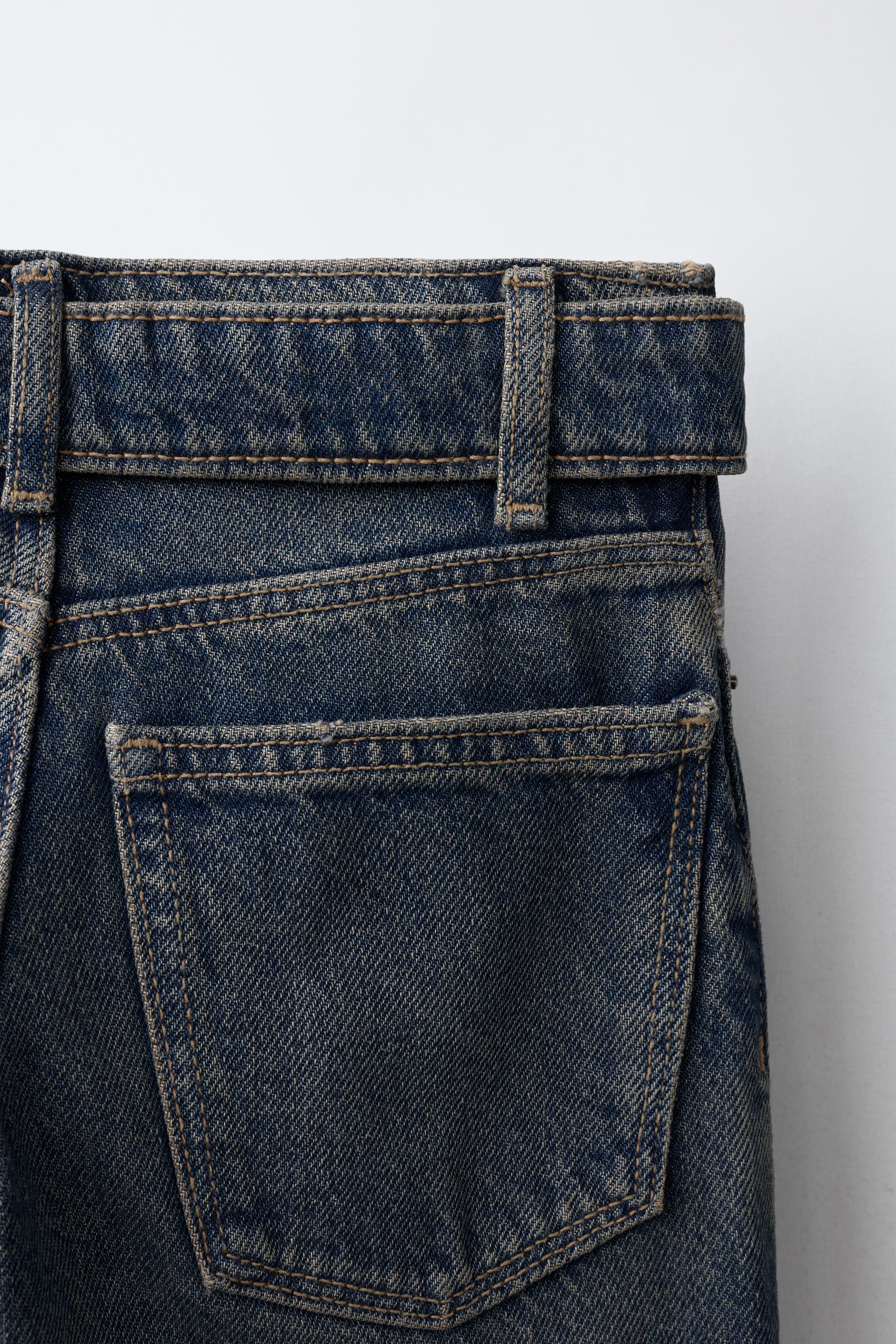 JEAN À JAMBES LARGES AVEC CEINTURE