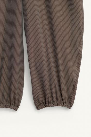 PANTALON BALLON À RAYURES EN VISCOSE ET CUPRO - rayures de Zara - Image 10