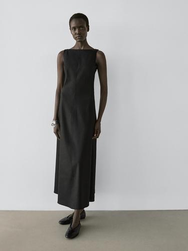 Vestido largo fluido con lino - Negro de Zara