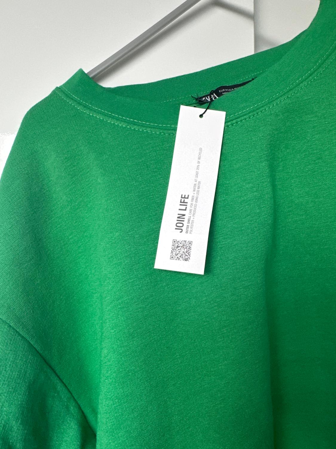 PLUSH HOODIE - Image 3