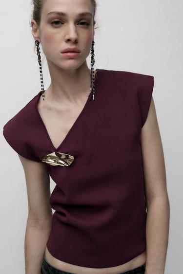 KNIT TOP WITH GOLDEN APPLIQUÉ - Burgundy by Zara - Image 2