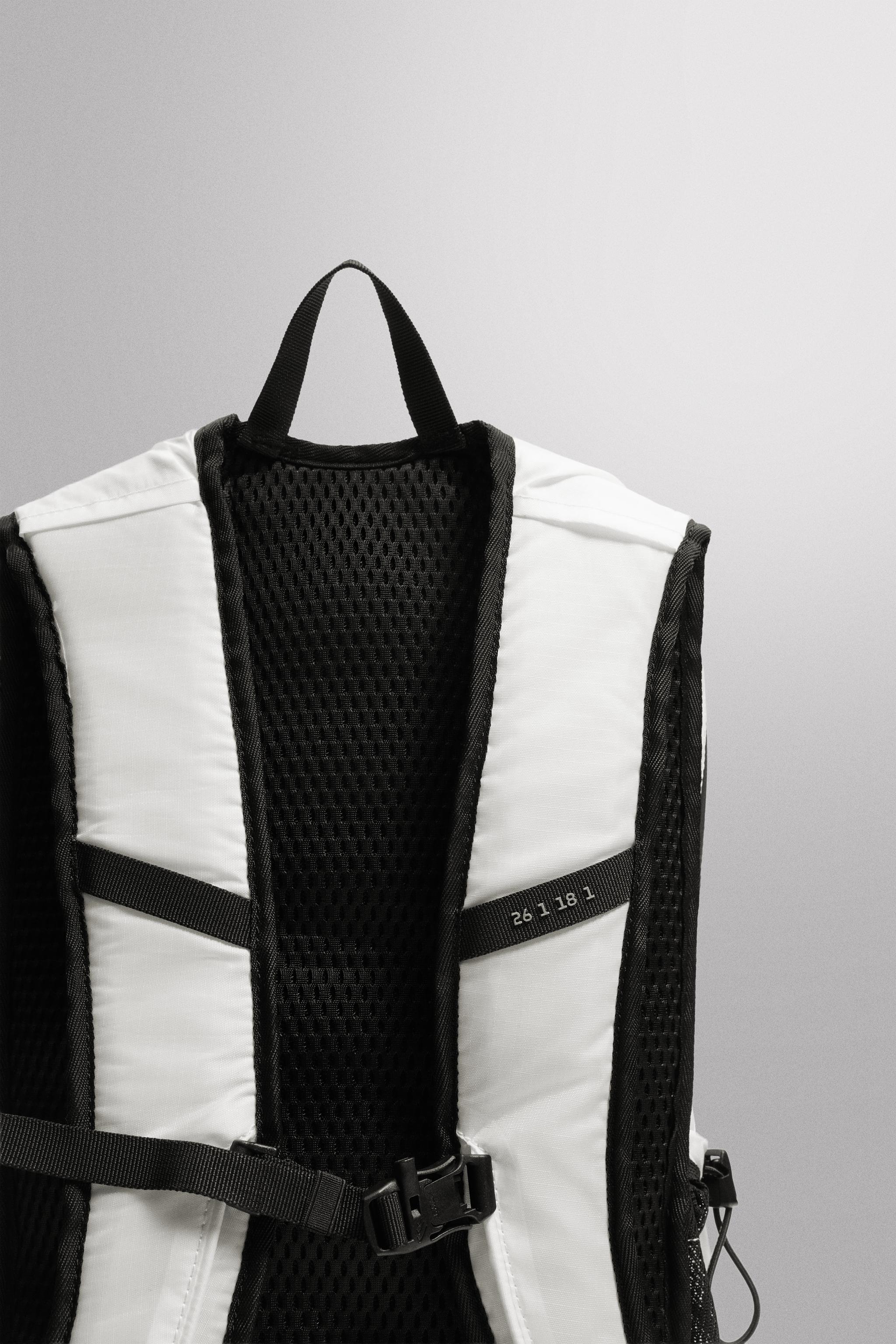 25L マルチポケットスポーツバックパック - マルチカラー | ZARA Japan