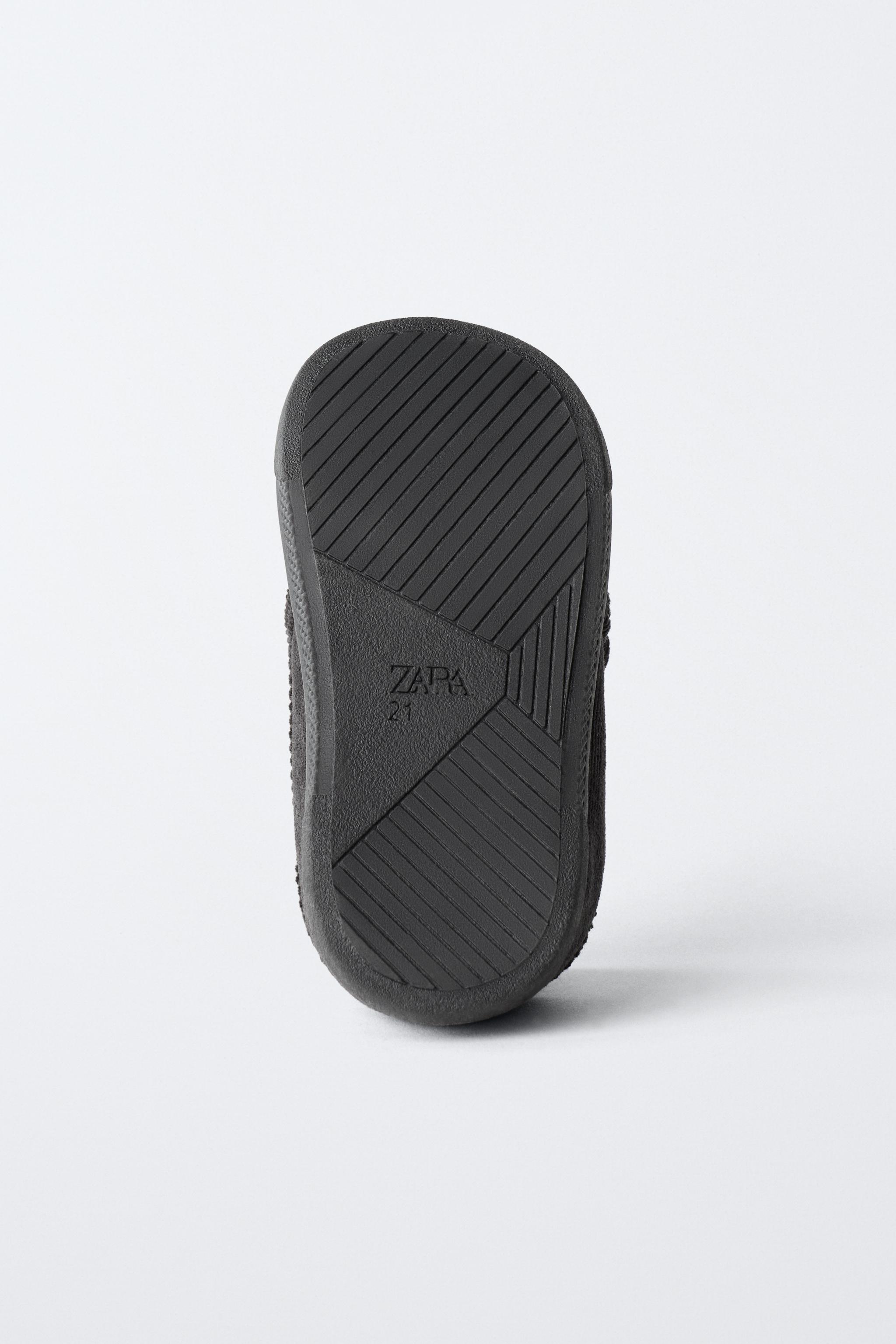 CORDUROY BAREFOOT SNEAKERS