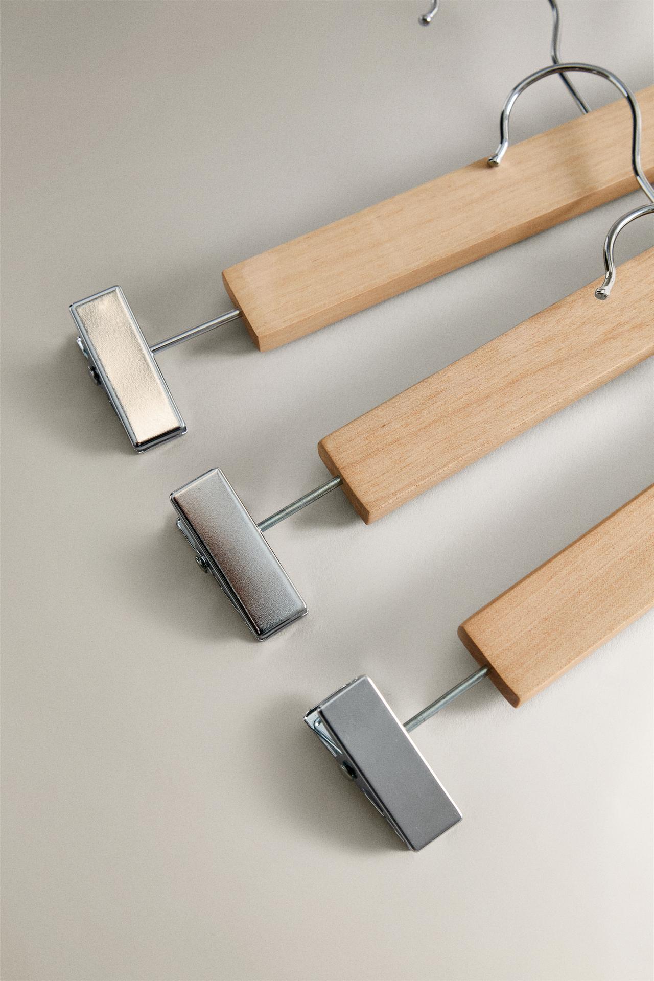WOODEN SKIRT HANGER (SET OF 3) — Light beige